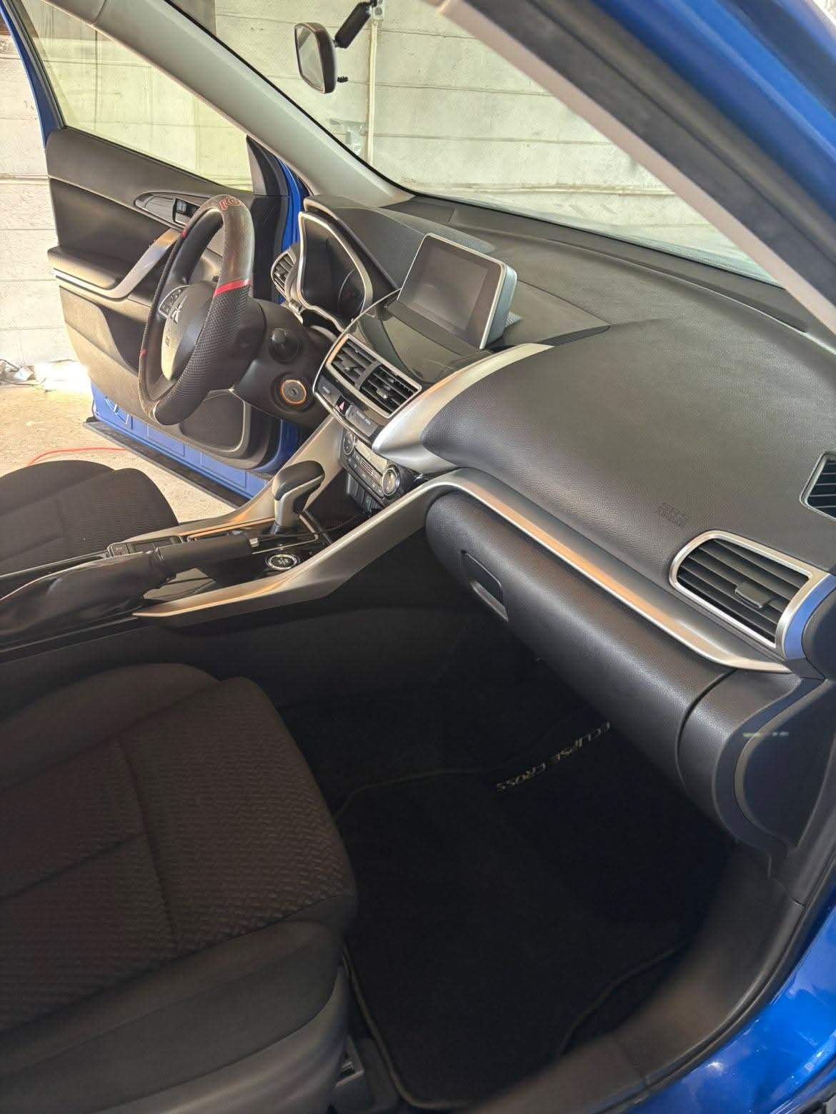 Clean vehicle interior after detailing