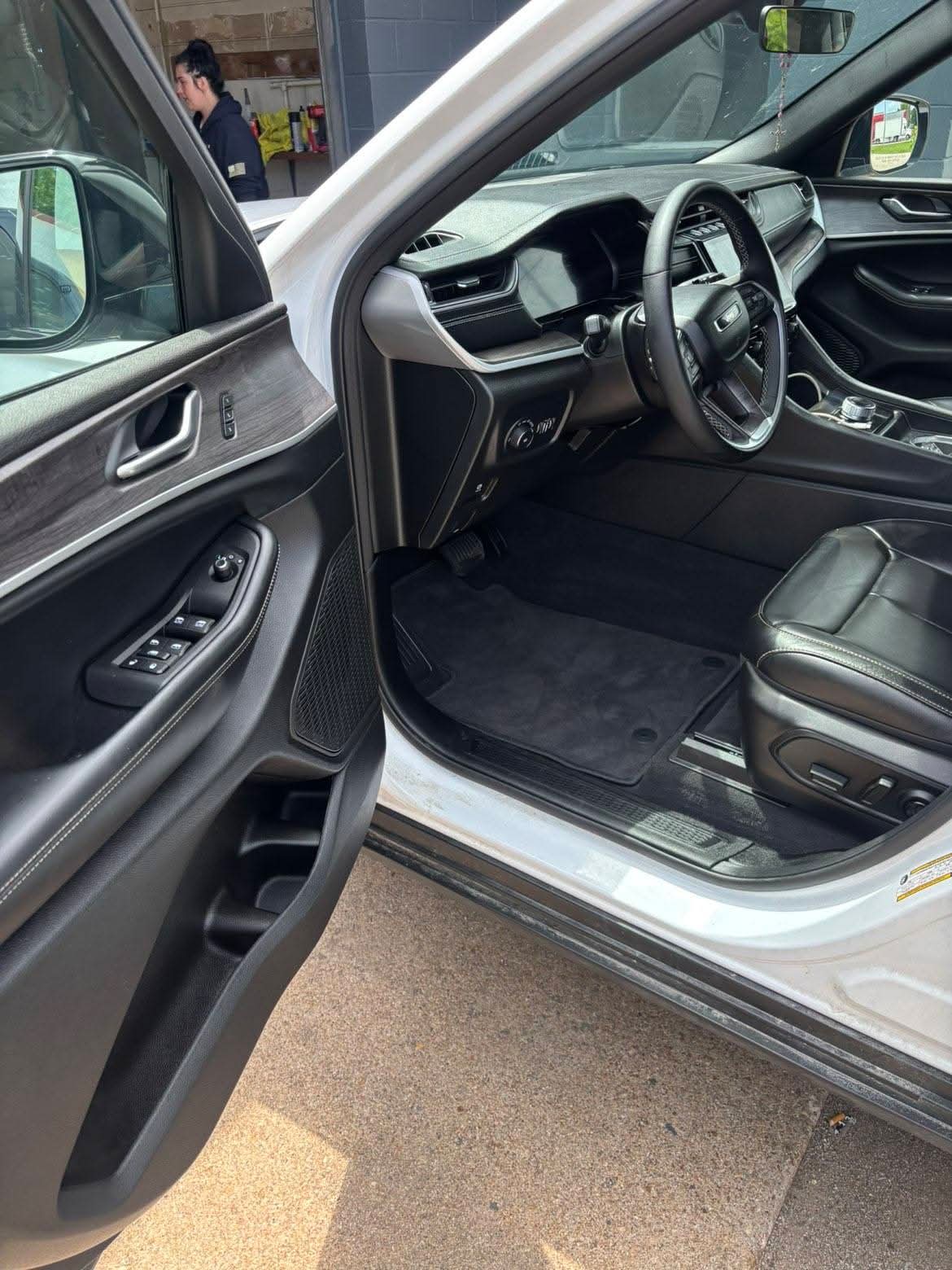Clean front cabin after detailing